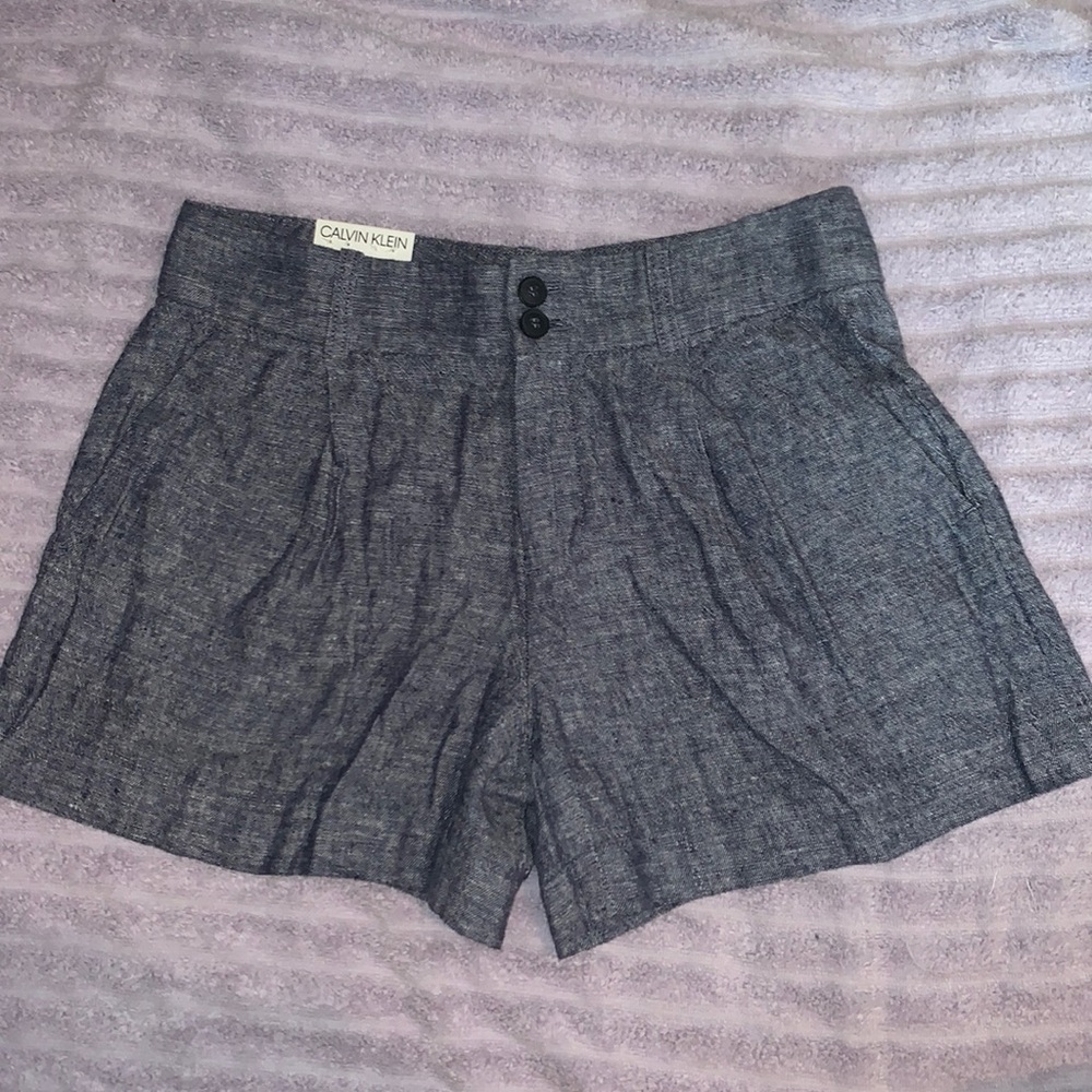 Calvin Klein 55% linen Shorts